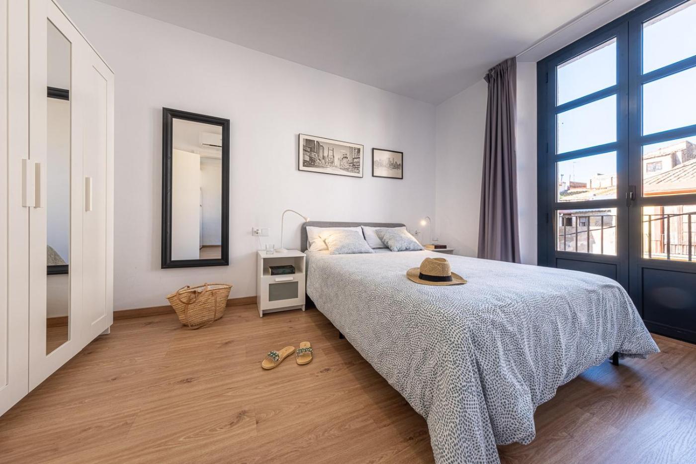Tarragona Apartments Luaran gambar